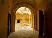 Through the Arch, Arles